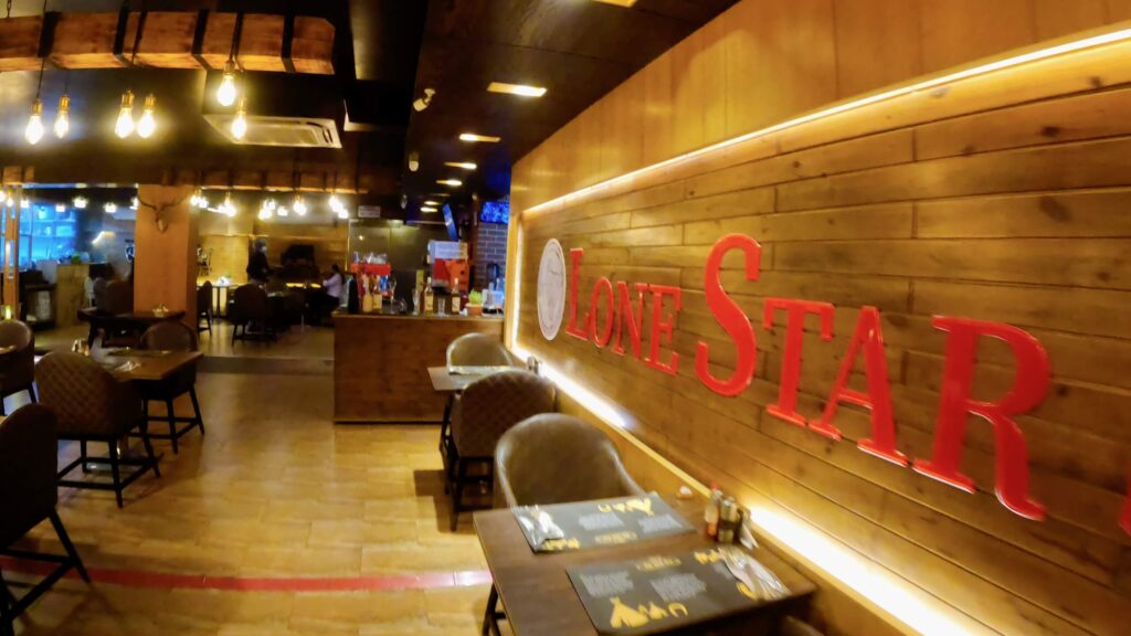 lone star steakhouse sitting